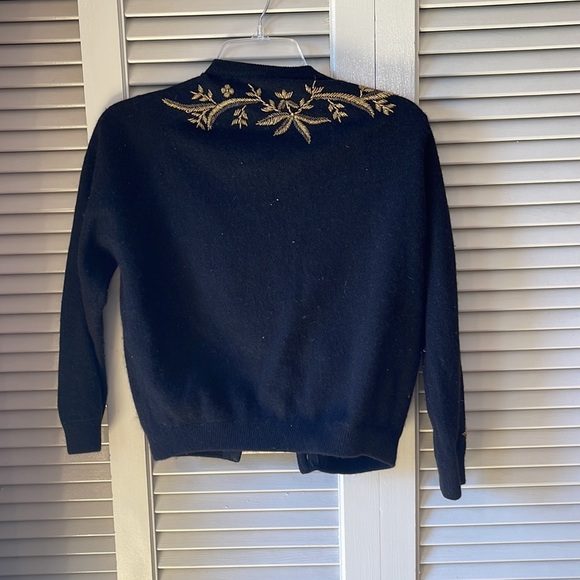 Vintage 50’s Beaded Black and Gold Sweater - Picture 5 of 6
